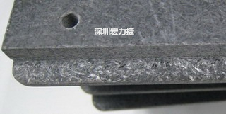 可加工性的合成石，可以用CNC洗出想要的形狀與機構，可以媲美鋁合金
